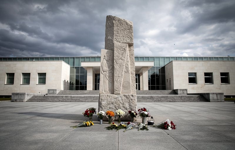 De camp d'internement à camp de transit : le tournant de 1942